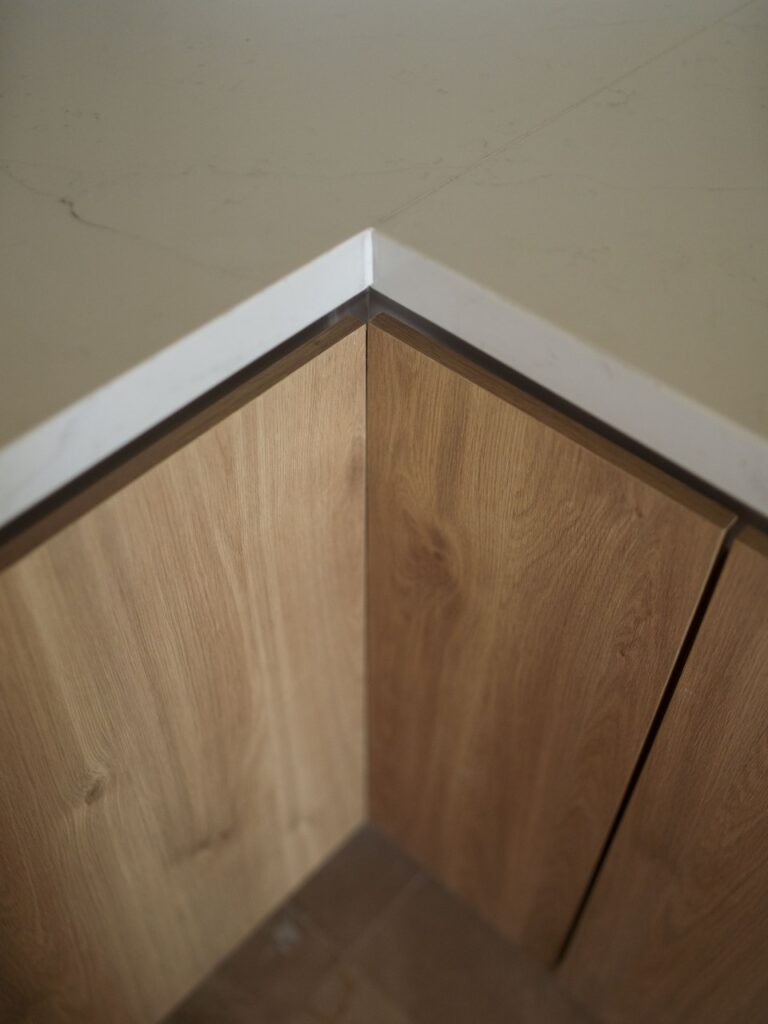 Detalle de esquina de gabinete en cocina, Gran Península