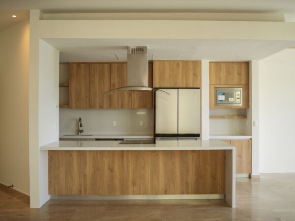 Cocina simétrica con isla central, Gran Península